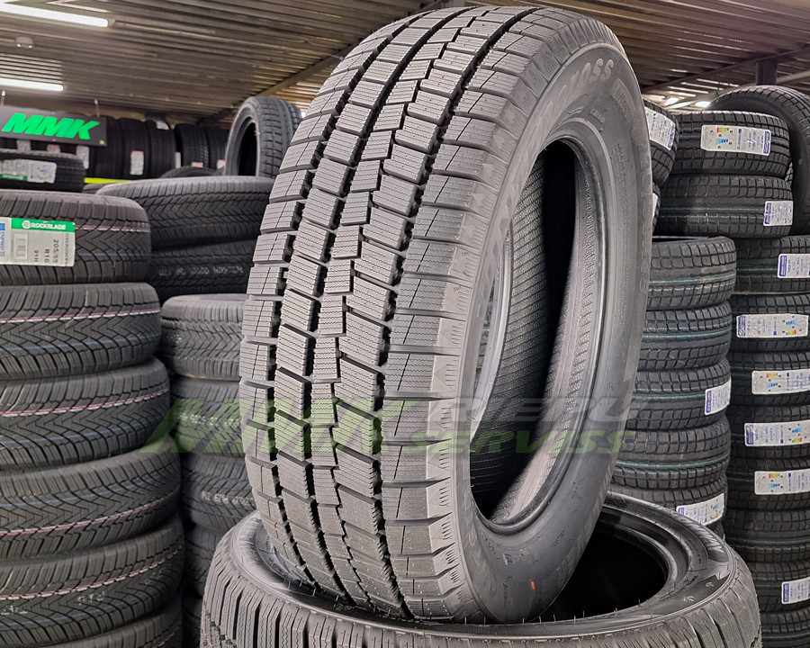 Sunny NW312 235/70 R16 106S
