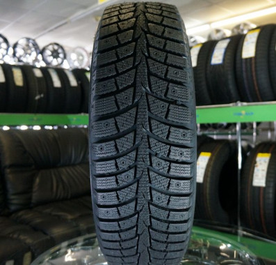 Laufenn LW71 i FIT Ice під шип XL 175/70 R14 88T