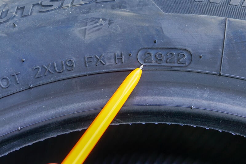 Шина Sunny C 107/ NL106 DOT24 195/75 R16 105T 195/75 R16