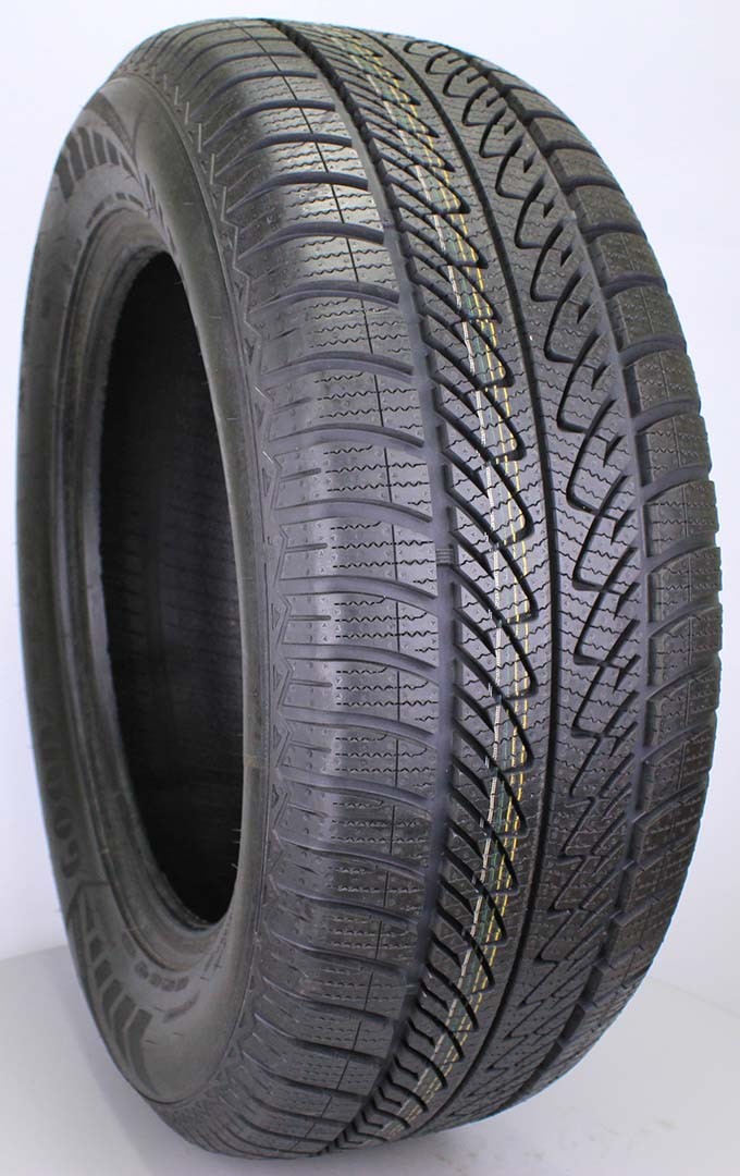 Goodyear UltraGrip 8 Performance 225/55 R17 97H