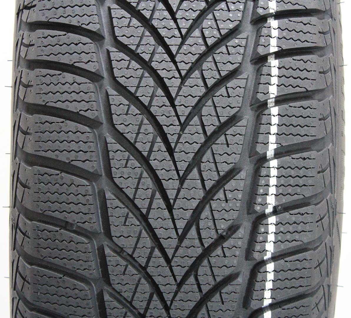 Goodyear UltraGrip Ice 2 215/50 R19 93T
